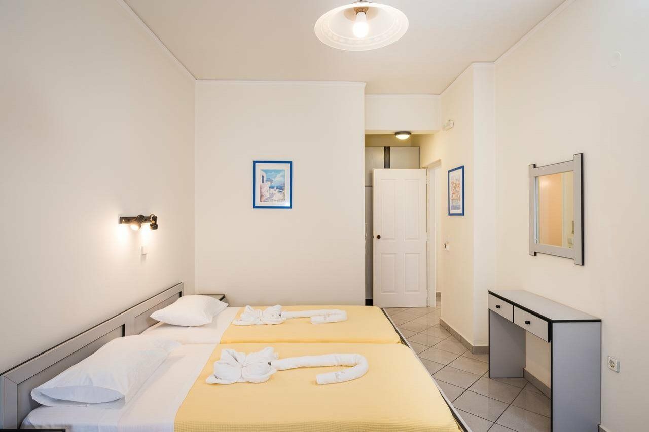 Athina Studio Platanias  Bagian luar foto